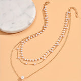 Trinity Pearl Layer Necklace -korusetti